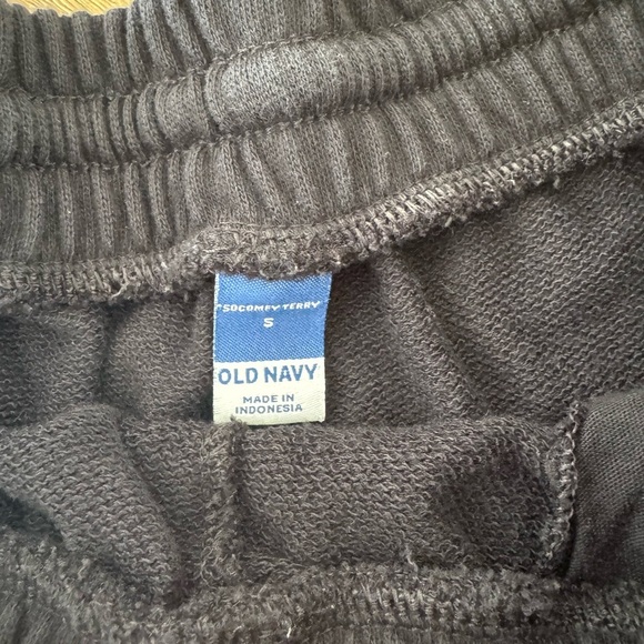 ✨2 for $35 ALL SHORTS!✨ Old Navy SoComfy Sweat Shorts -- 5-in inseam size Small - Picture 5 of 6